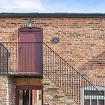 1 Bed In Oc-b31067 *