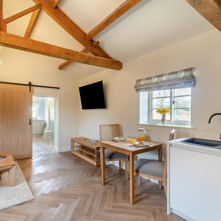 Holiday home 1 Bed In Oc-b31067 Leeds (West Yorkshire)